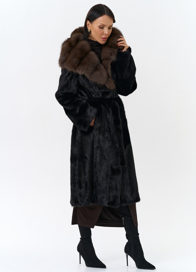 Шуба из норки с капюшоном  модель № 25003 универмаг малина