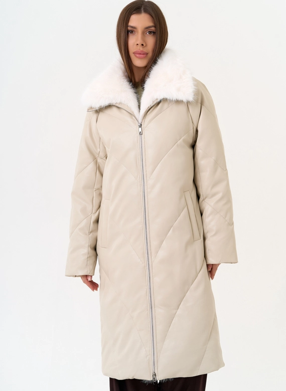 Женский пуховик из эко кожи с отделкой из эко меха