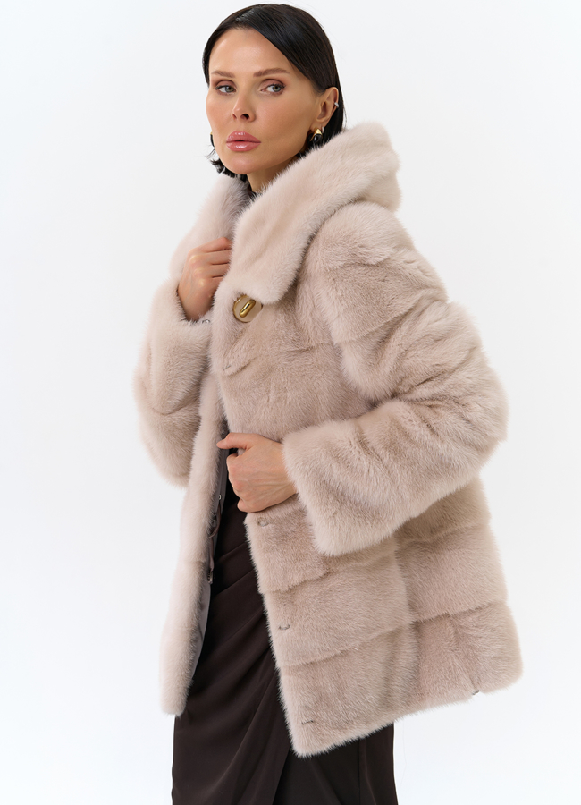 Шуба бежевого цвета из меха норки модель № 25397 универмаг малина