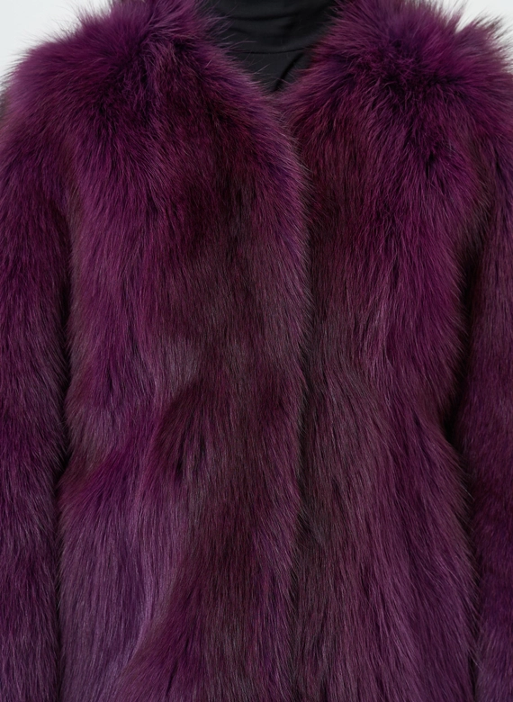 Женская куртка из меха канадского енота фото