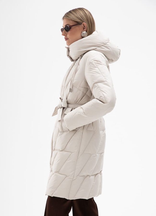 Женский светлый пуховик с поясом модель № 31133 универмаг малина