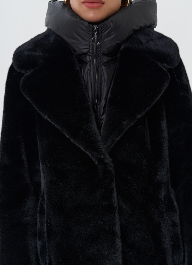 Куртка из эко меха с капюшоном модель № 27748 универмаг малина