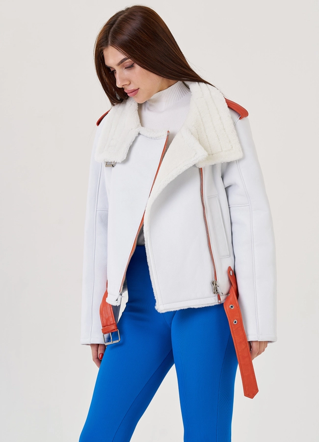 Женская дубленка белого цвета модель № 23355 универмаг малина