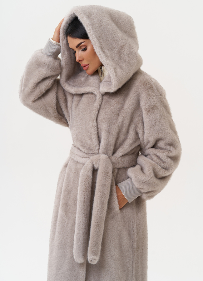 Женская шуба из эко меха с капюшоном модель № 31232 в кредит