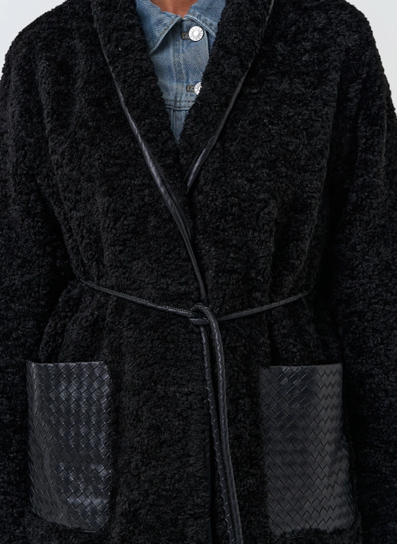 Женская куртка из экомеха с карманами из экокожи