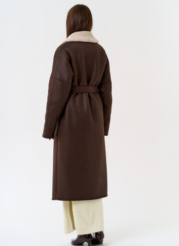 Женская двухсторонняя дубленка из эко замши с воротником шаль