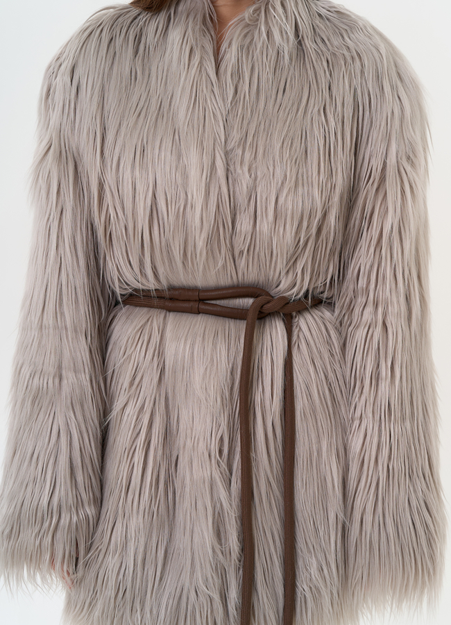 Женская шуба из эко меха с декоративным поясом модель № 31529 универмаг малина
